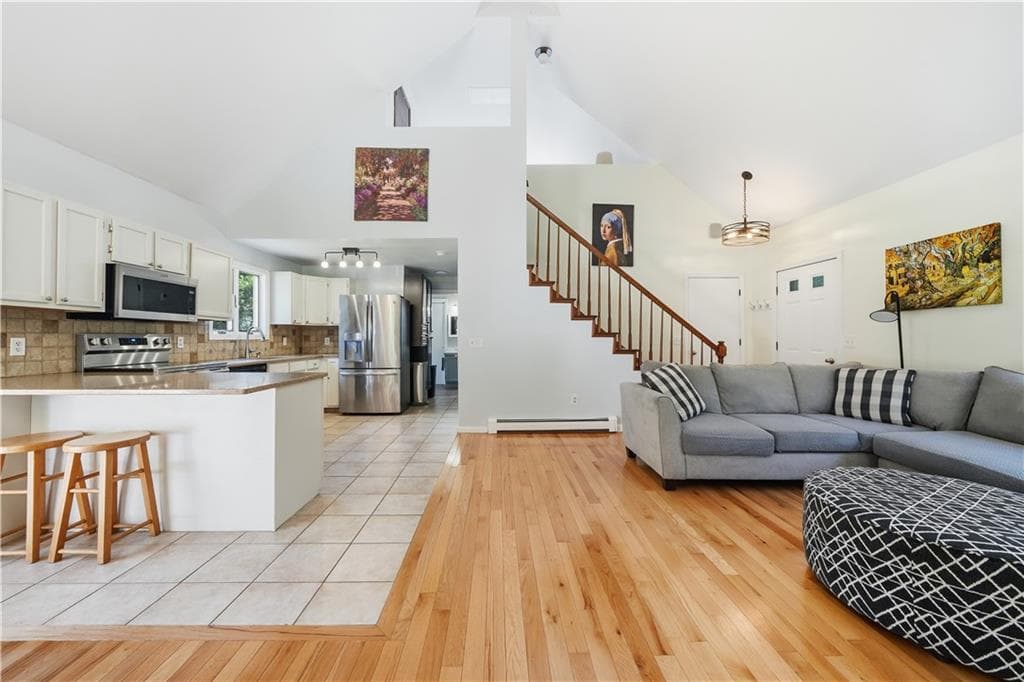 Single Family Residence at 218 Shannock Hill Road, Richmond, photo 15 of 49