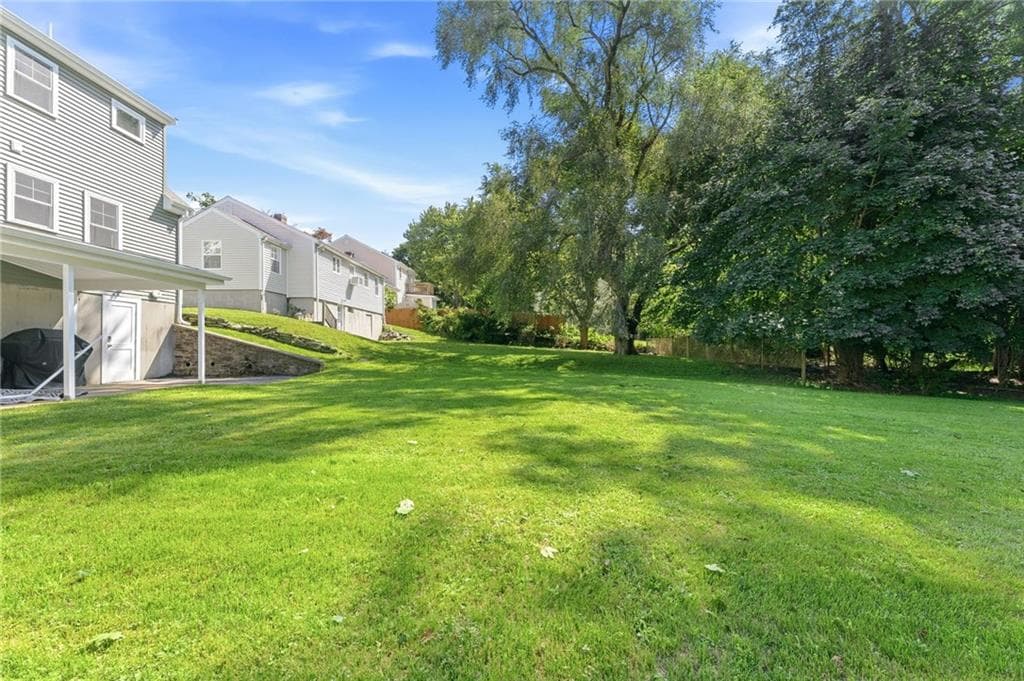 172 Bayview Avenue photo 34