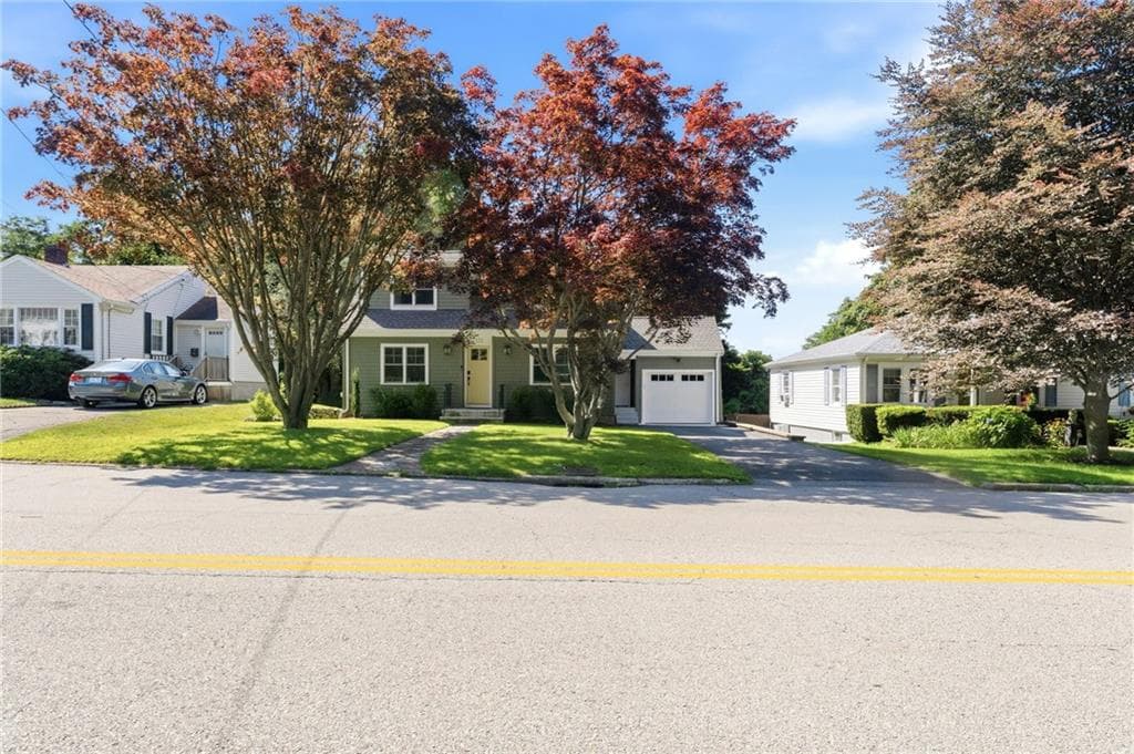 172 Bayview Avenue photo 41