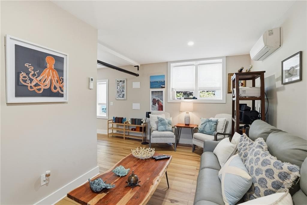 1 Staples Avenue photo 35