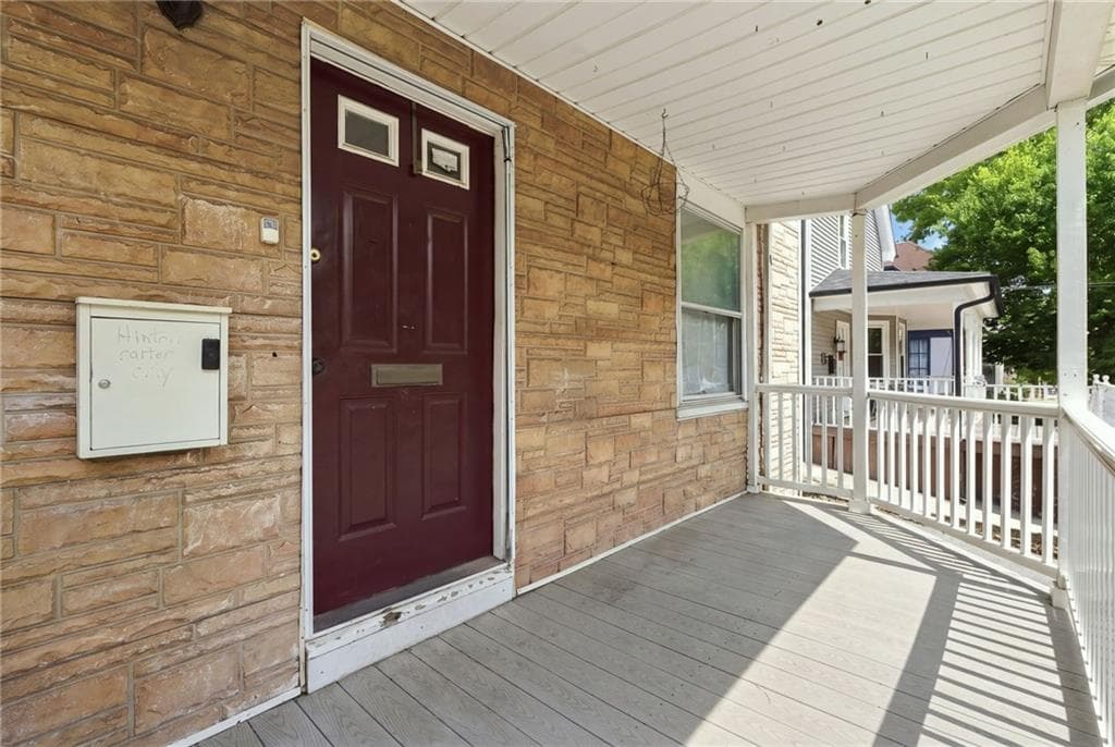 185 Vermont Avenue photo 2