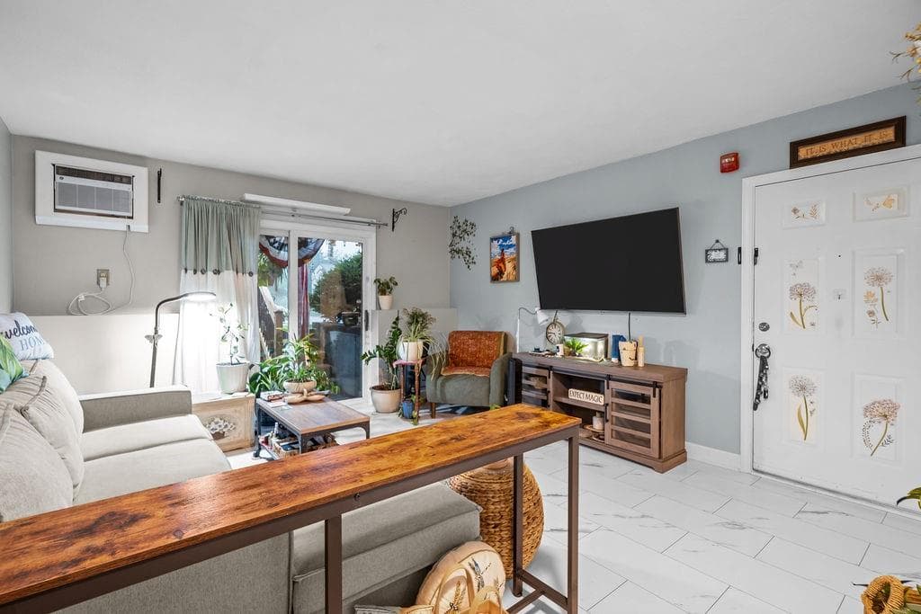 Condominium at 200 Manville Hill Road UNIT B30, Cumberland, photo 7 of 18