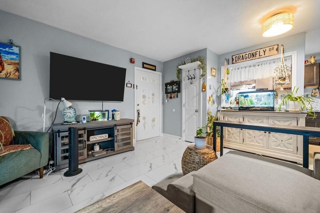 Condominium at 200 Manville Hill Road UNIT B30, Cumberland, photo 5 of 18