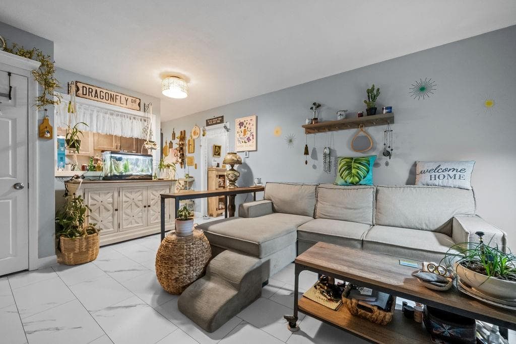 Condominium at 200 Manville Hill Road UNIT B30, Cumberland, photo 4 of 18