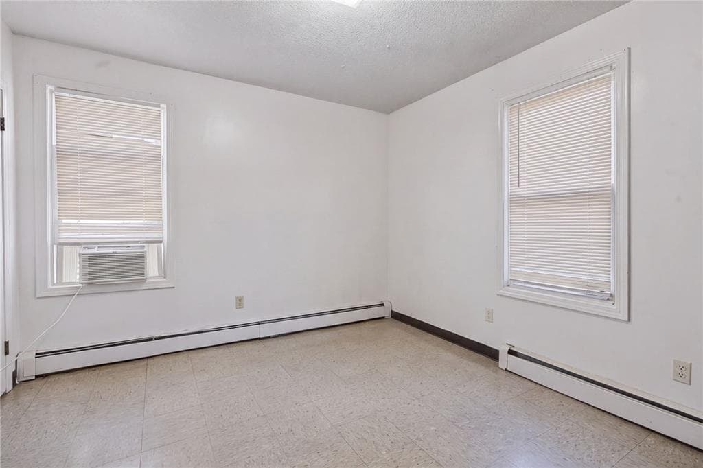 471 485 Pond Street photo 4