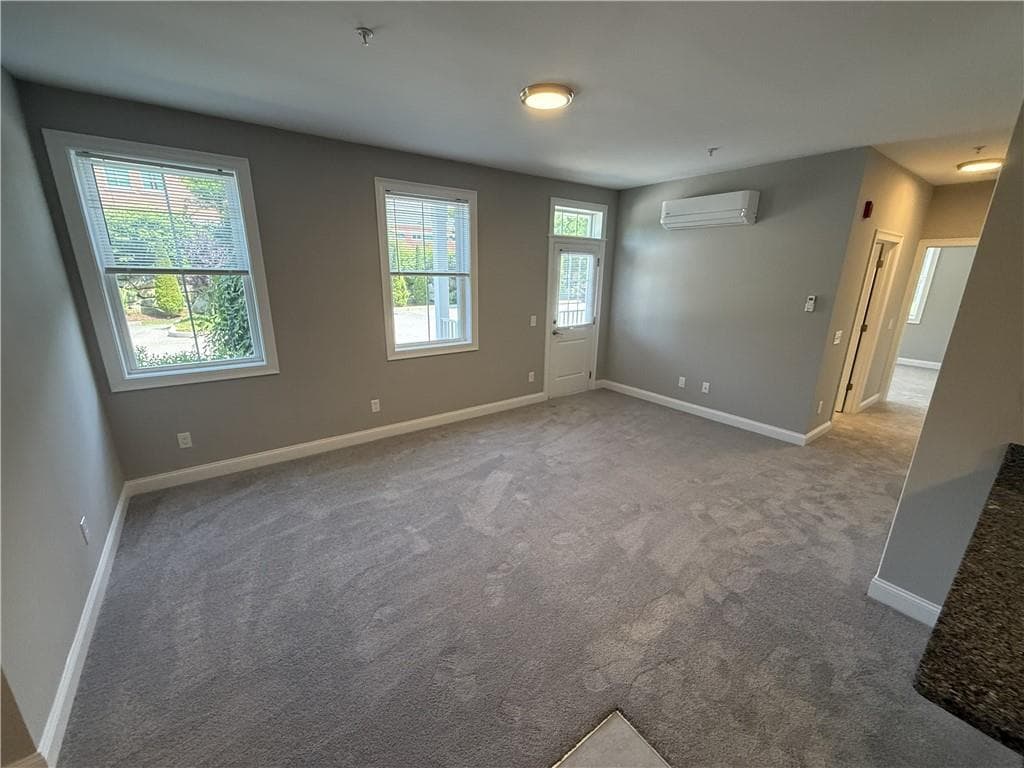 1535 Atwood Avenue UNIT 201 photo 4