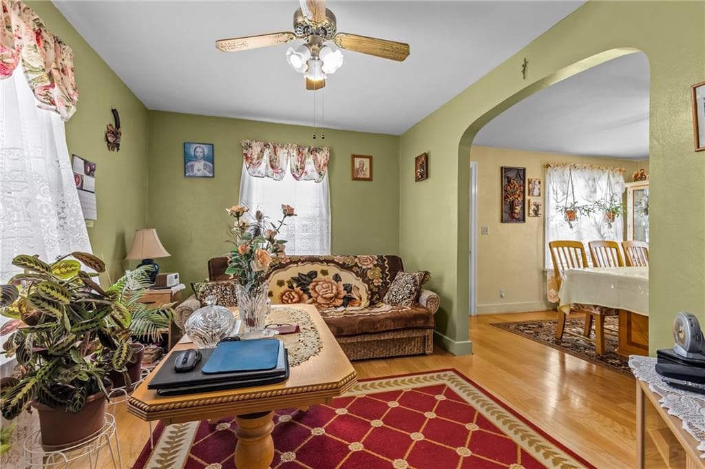 43 Virginia Avenue photo 9