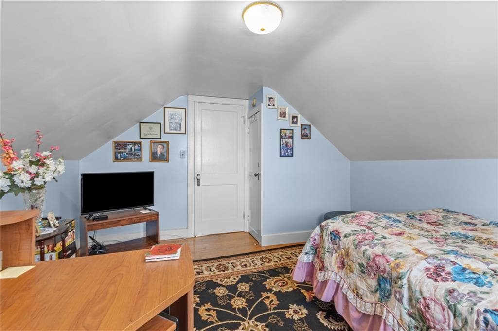 43 Virginia Avenue photo 11