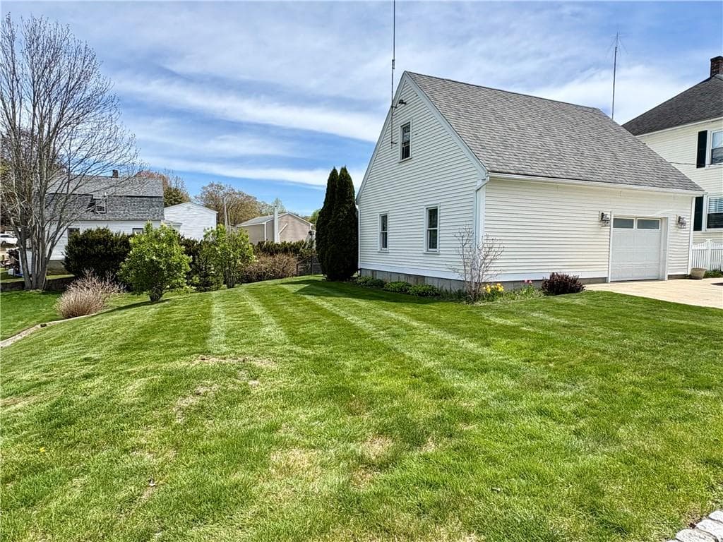 65 Summit Avenue photo 46