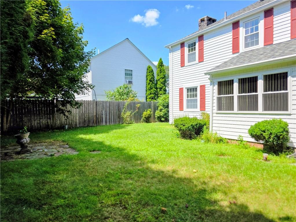 44 Betsey Williams Drive photo 34