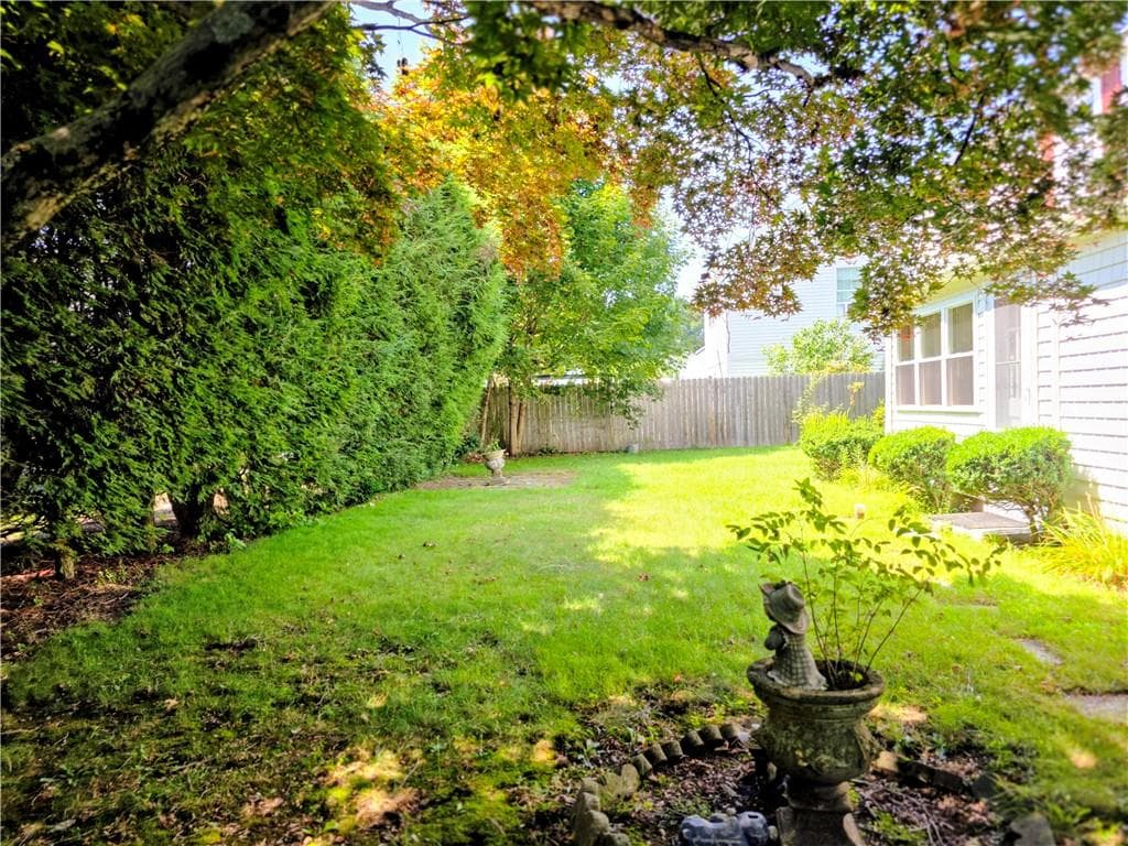 44 Betsey Williams Drive photo 33