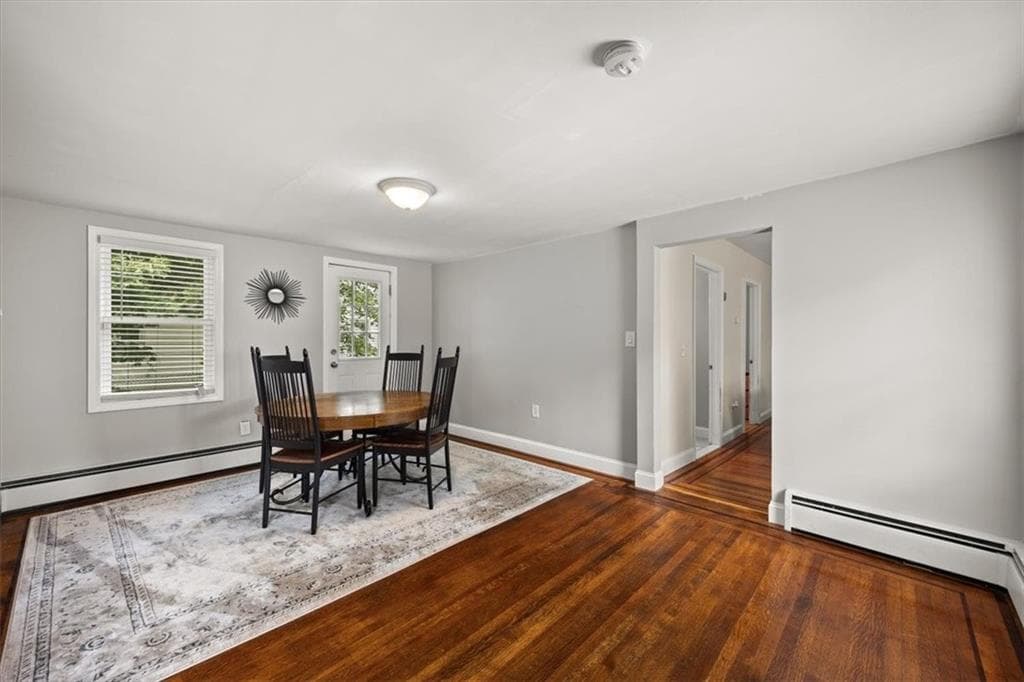 312 Blackstone Street photo 13