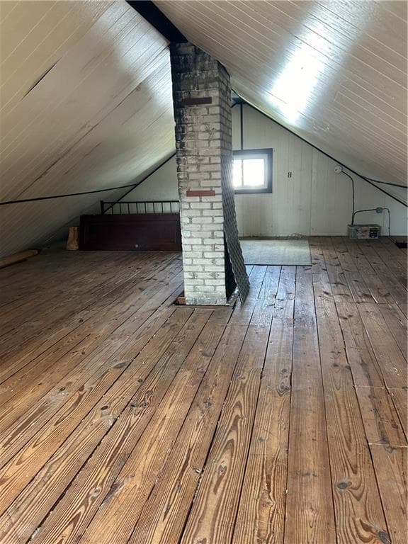 680 Pontiac Avenue photo 16