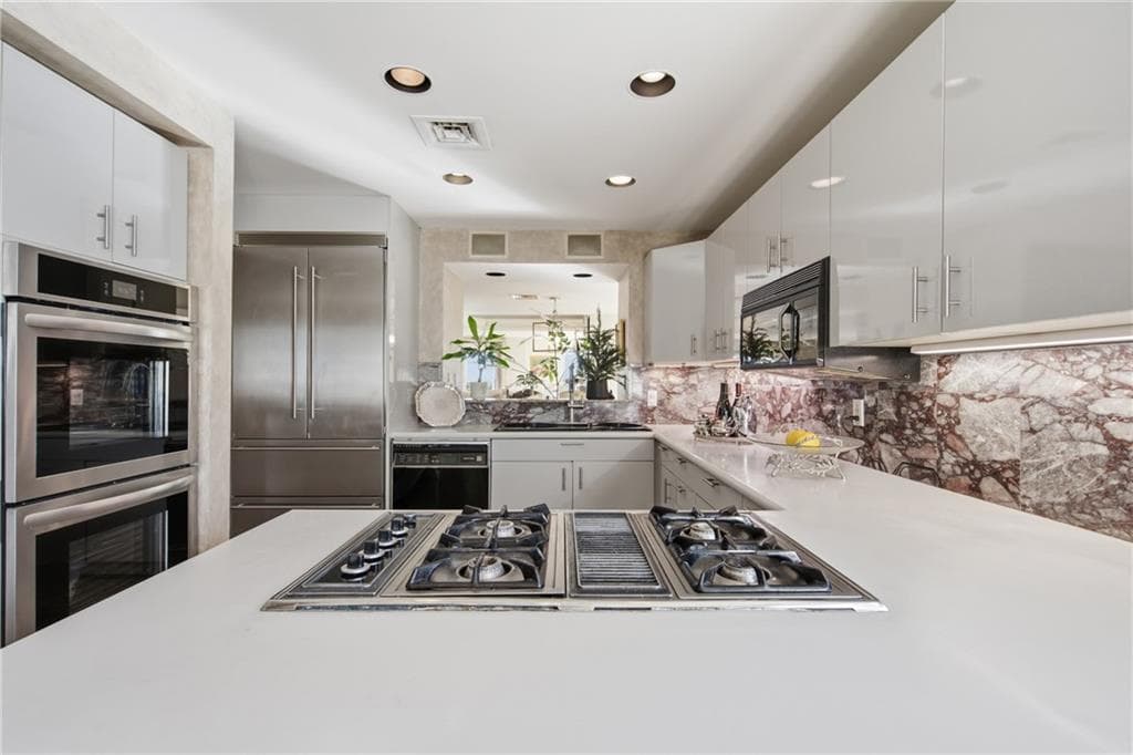 Condominium at 400 Meshanticut Valley Parkway UNIT 16, Cranston, photo 14 of 45