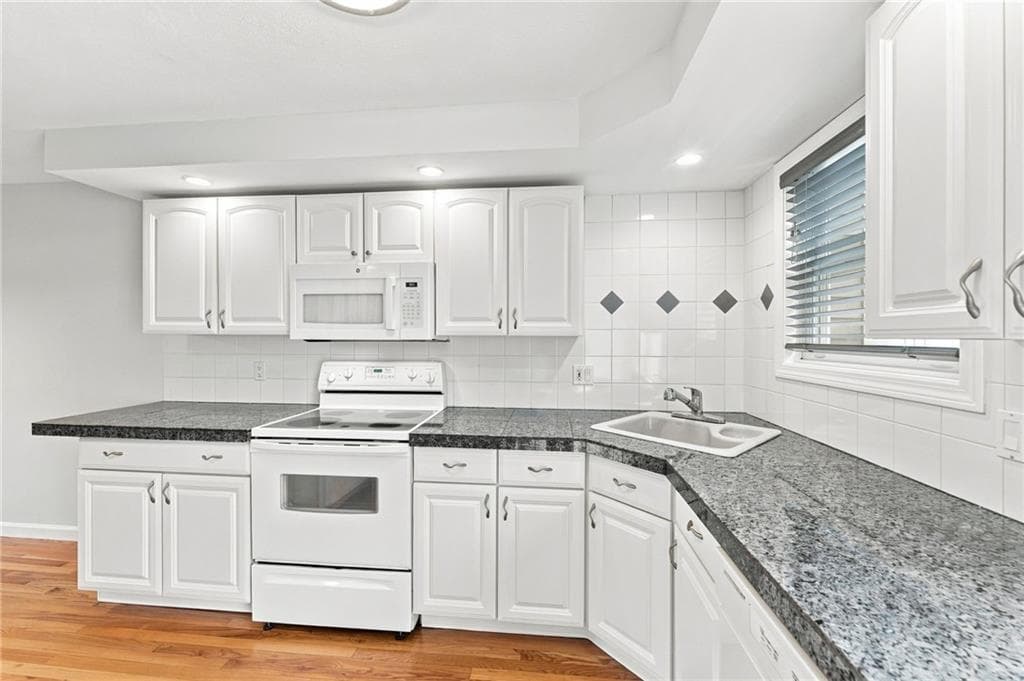 3399 Post Road UNIT 13 photo 14
