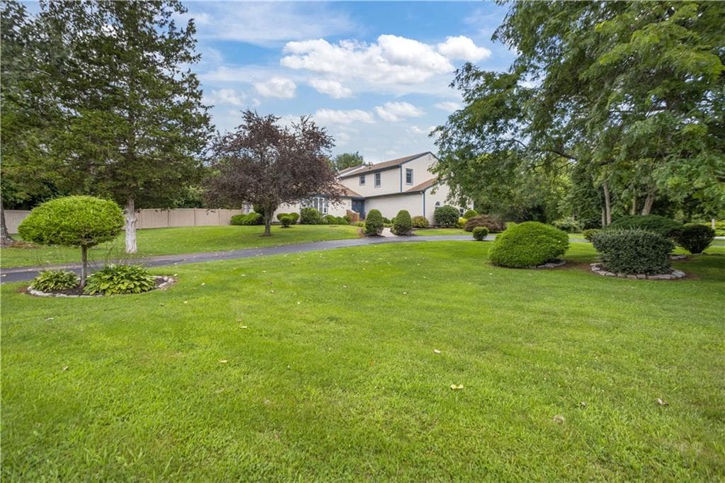 50 Countryside Drive photo 4