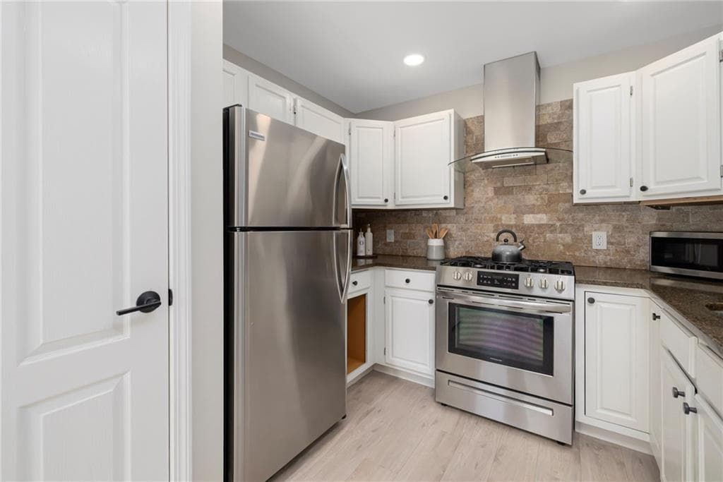 47 King Street UNIT 3 photo 15