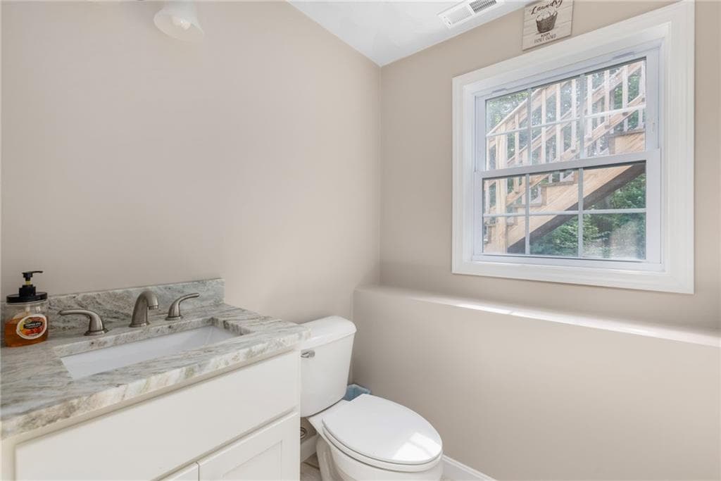 301 Ledge Road photo 32