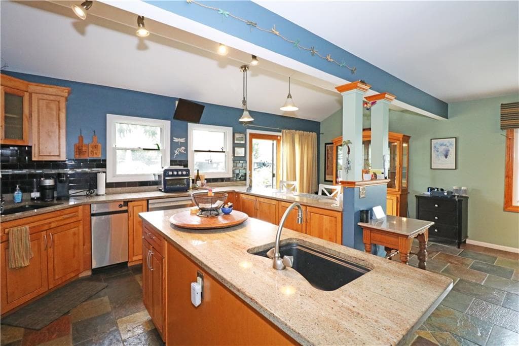 162 Atlantic Drive photo 20