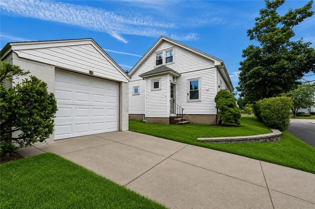 151 Bloomfield Street photo 4