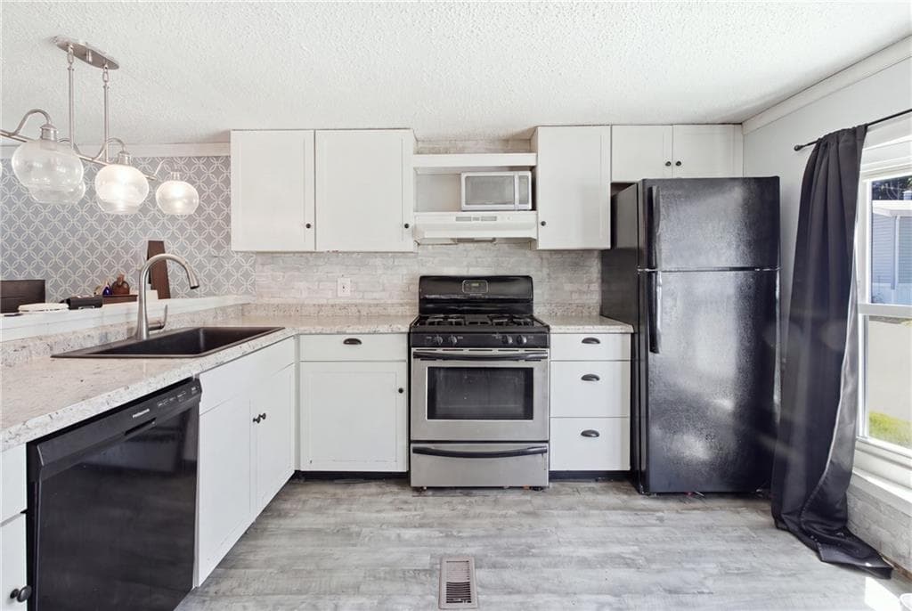 20 B Krzak Road photo 8