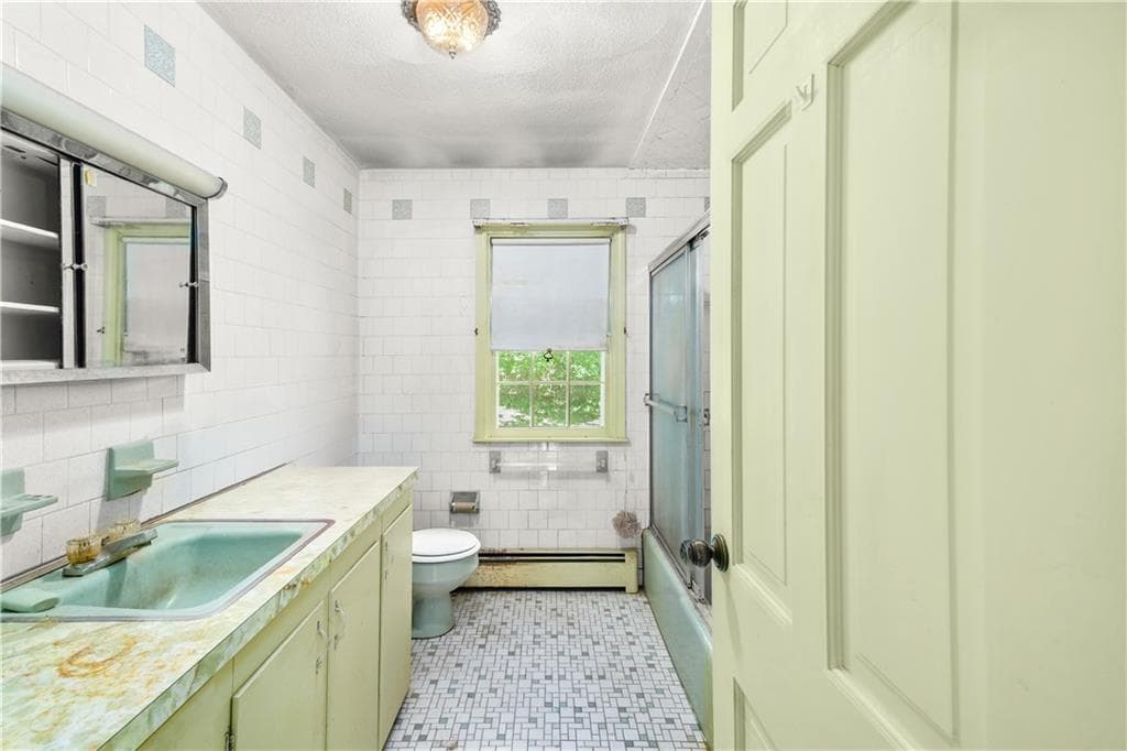 5 Allan Drive photo 9
