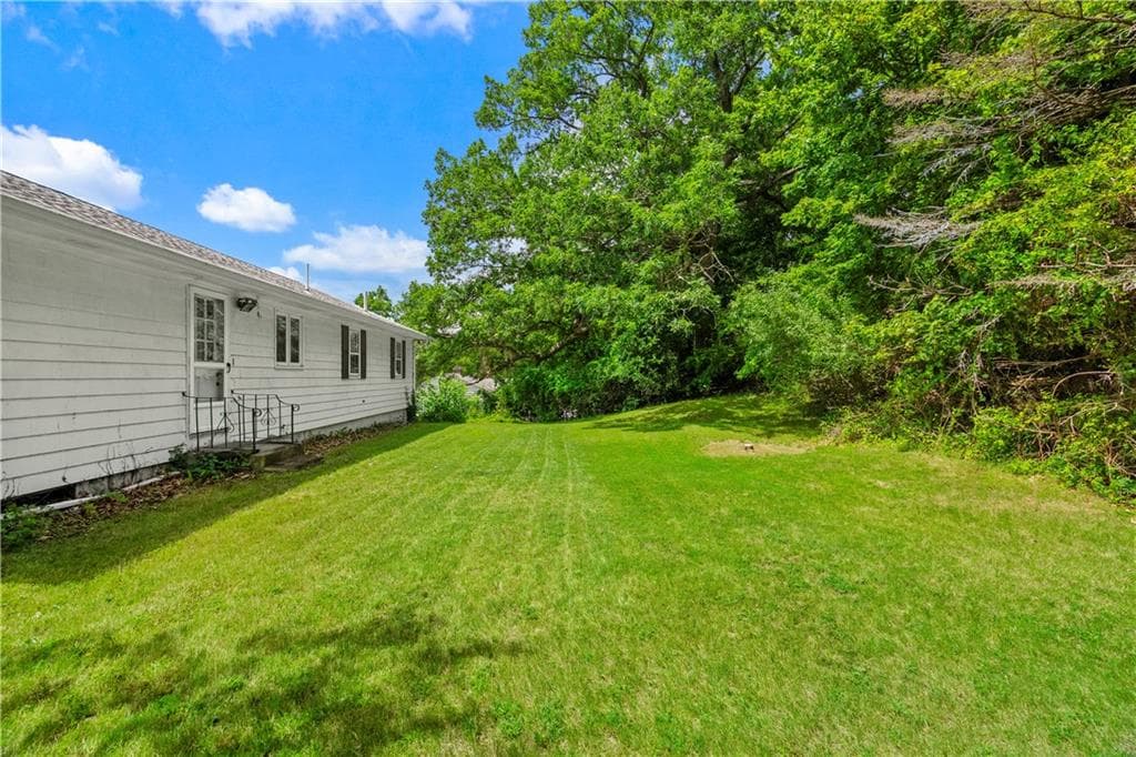 5 Allan Drive photo 21