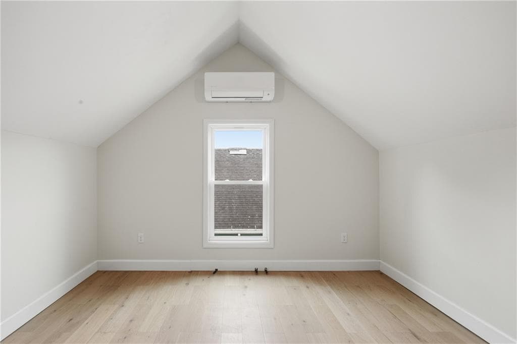 44 Park Place photo 20