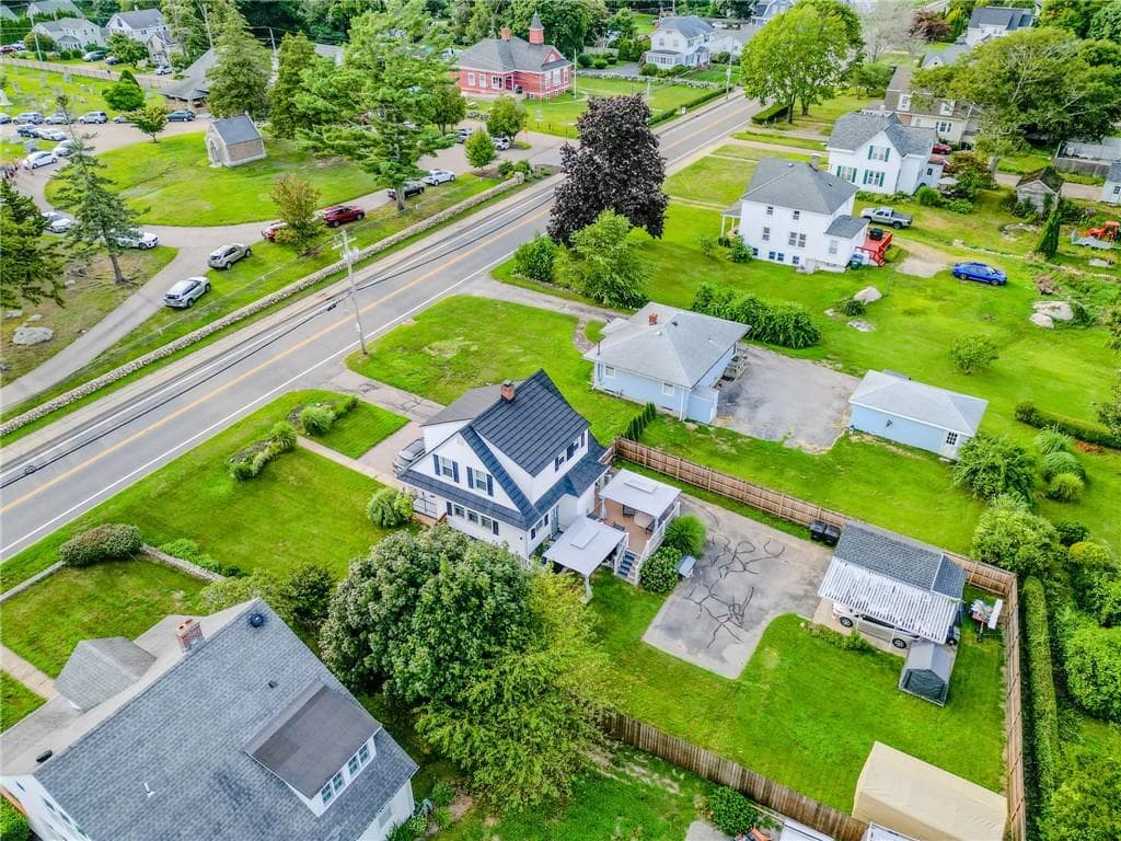 124 Beach Street photo 21
