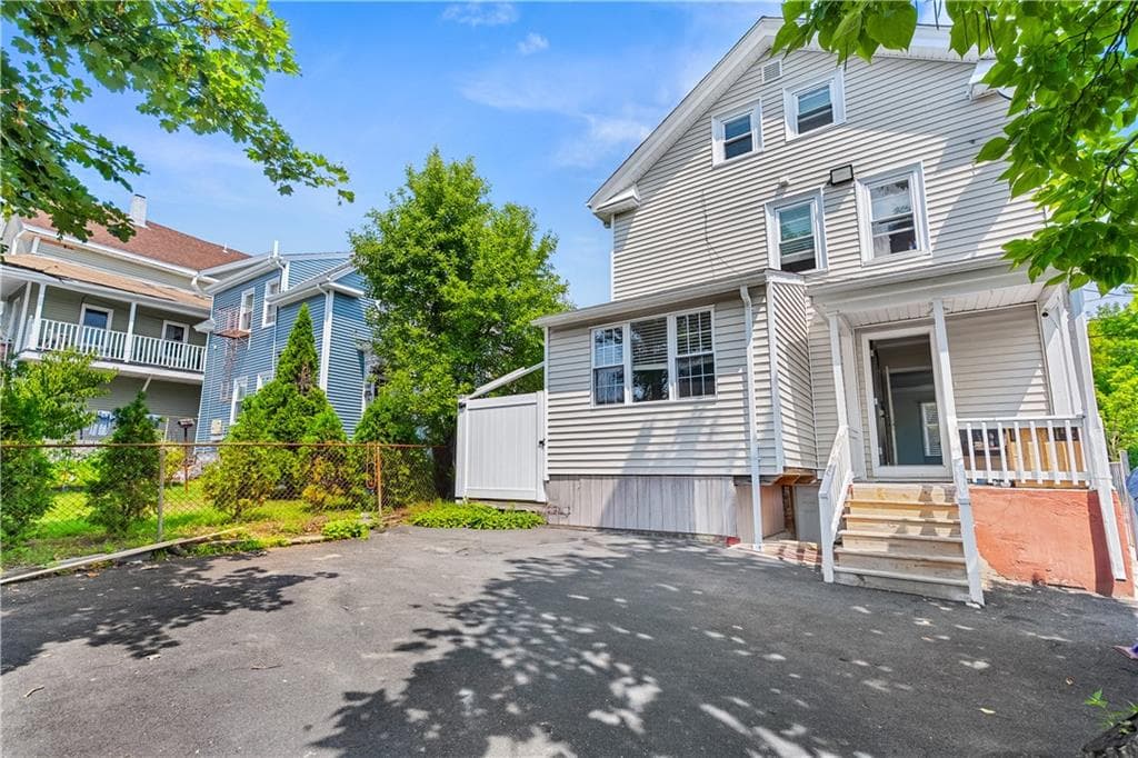 64 Appleton Street photo 42