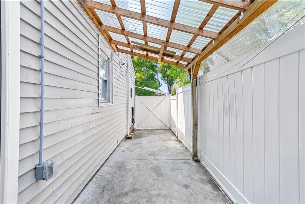 64 Appleton Street photo 36