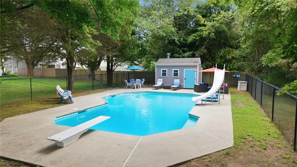 60 Brookwood Road photo 42