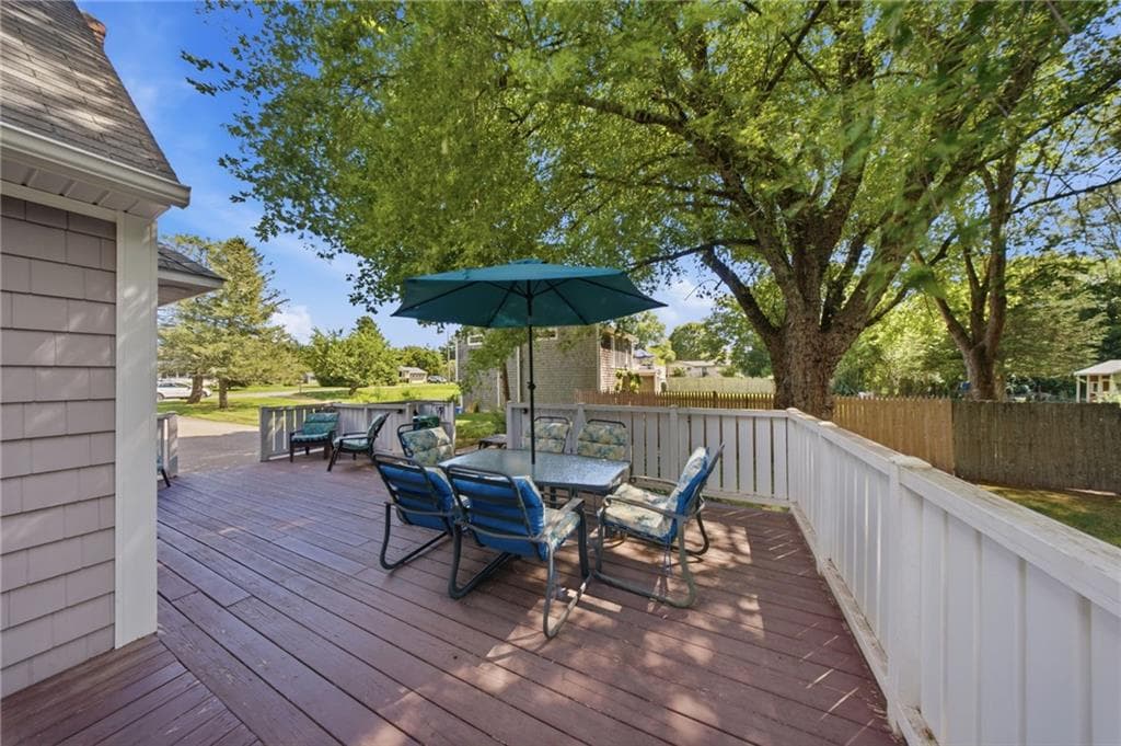 60 Brookwood Road photo 35