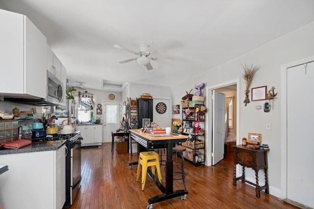 275 Carpenter Street photo 5
