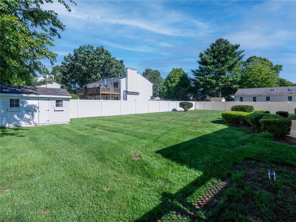 Single Family Residence at 85 Spooner Street, Warwick, photo 23 of 32