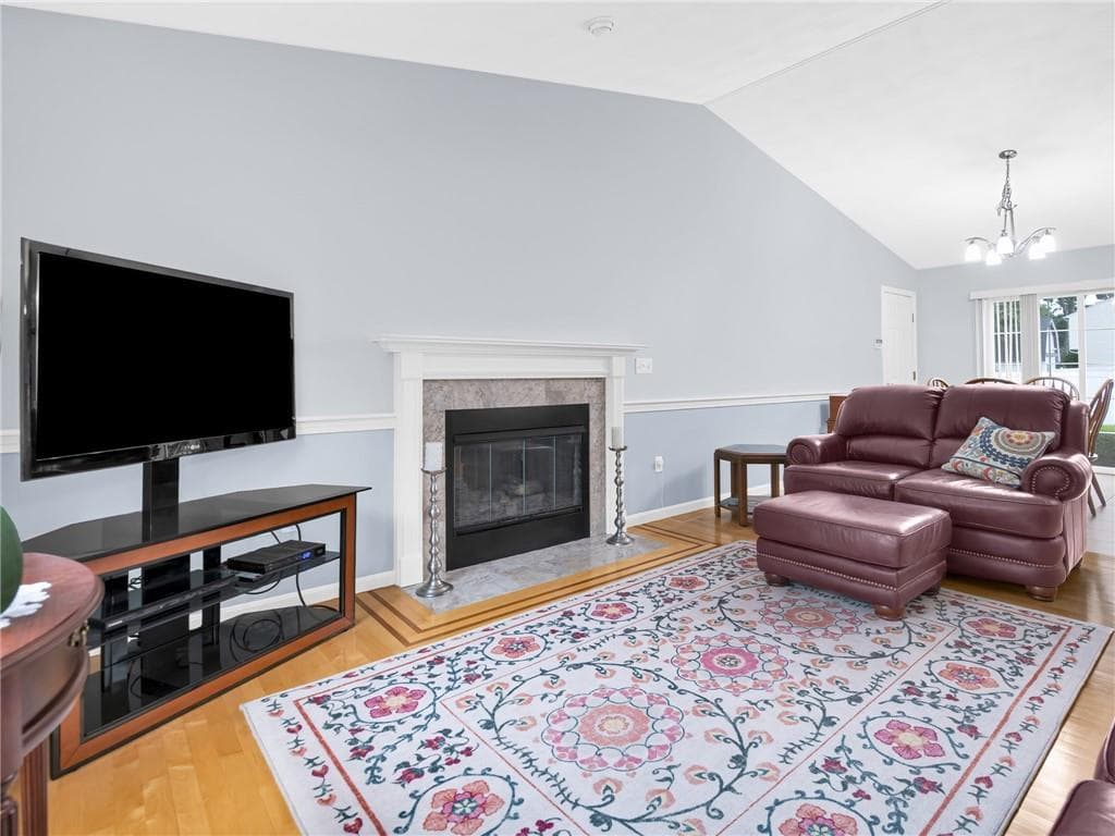 Single Family Residence at 85 Spooner Street, Warwick, photo 13 of 32