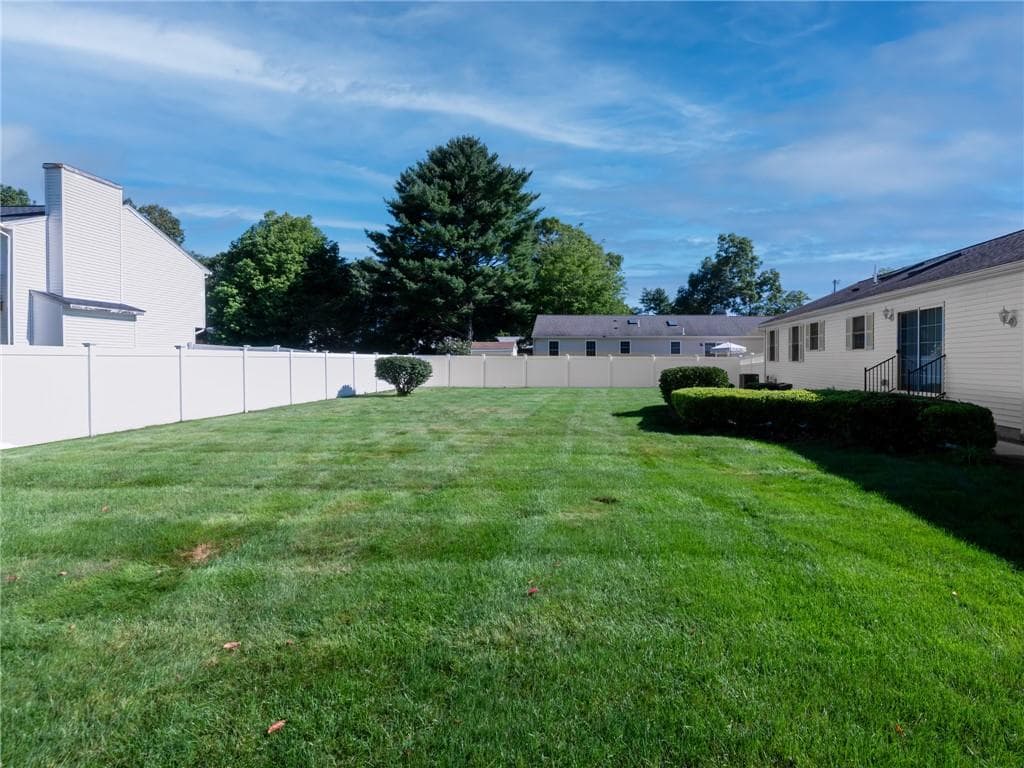 Single Family Residence at 85 Spooner Street, Warwick, photo 24 of 32