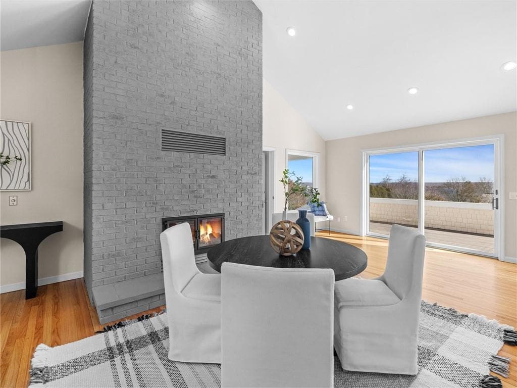 95 Holman Street photo 10