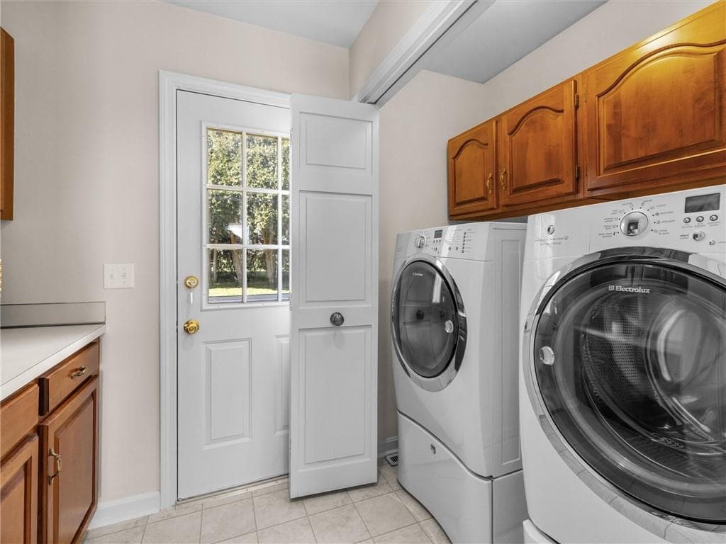 95 Holman Street photo 37