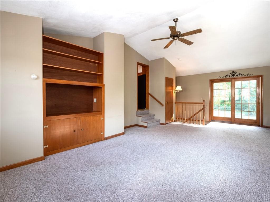 Single Family Residence at 77 Drybrook Road, Warwick, photo 6 of 35