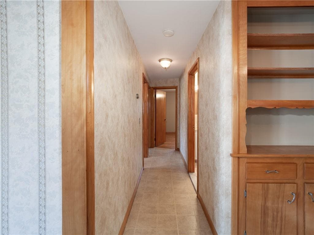 Single Family Residence at 77 Drybrook Road, Warwick, photo 17 of 35