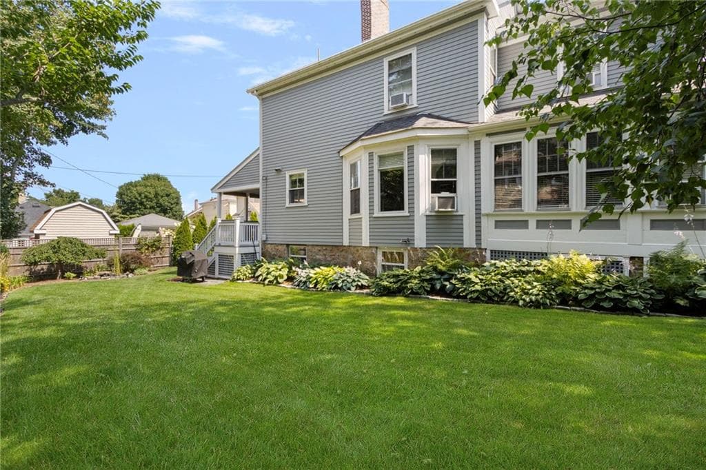 7 Prairie Avenue photo 36