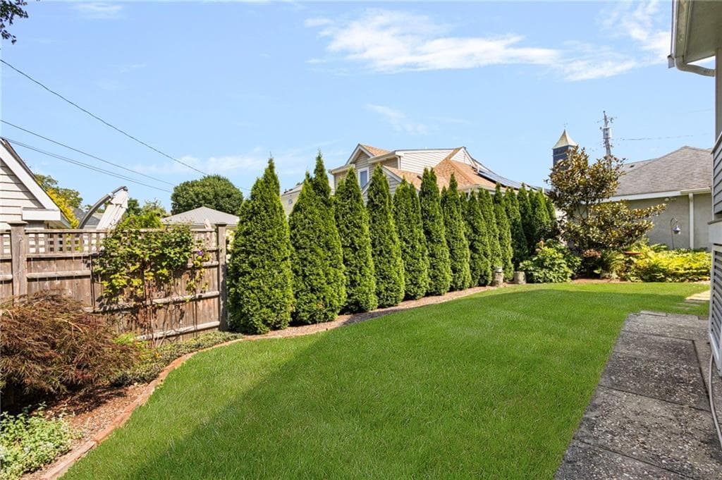 7 Prairie Avenue photo 38