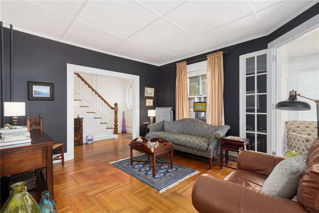 7 Prairie Avenue photo 4