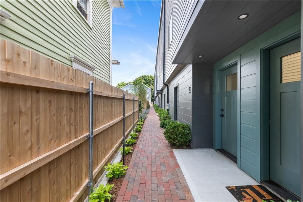 59 Warren Street UNIT 6 photo 2