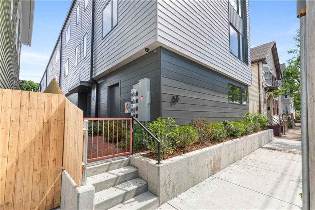 59 Warren Street UNIT 6 photo 4