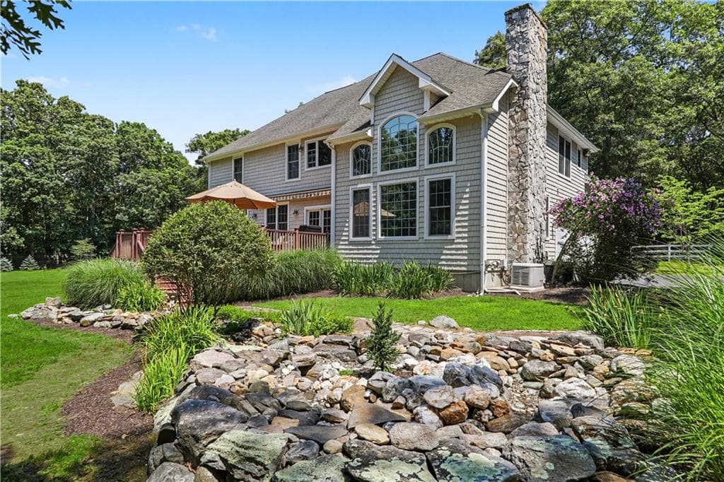 555 Carpenter Lane photo 6