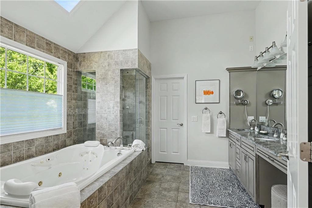 555 Carpenter Lane photo 22