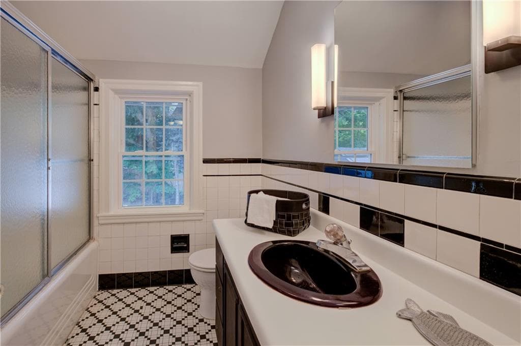 70 Sargent Avenue photo 28