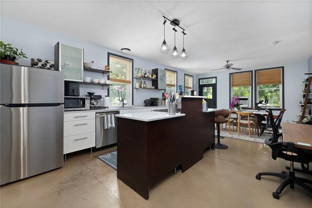 114 Ring Street UNIT 1 photo 9